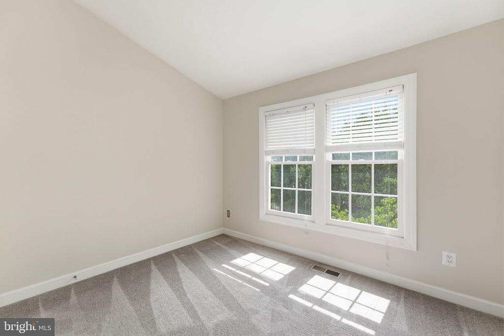 2124 BOBBYBER DRIVE