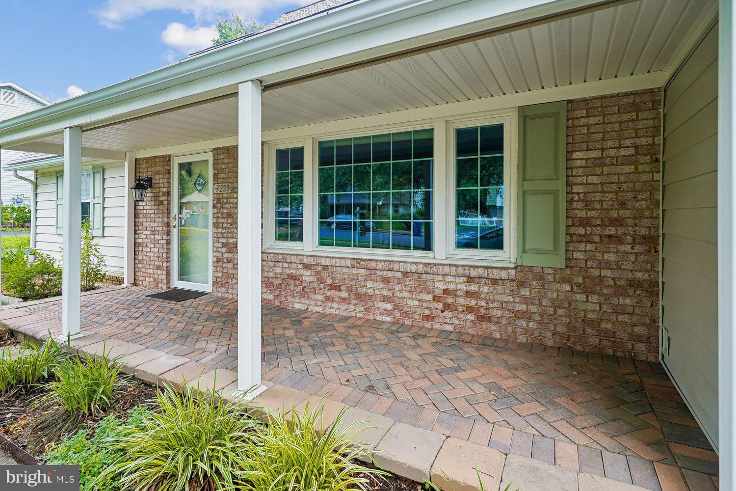 7223 WICKFORD DRIVE