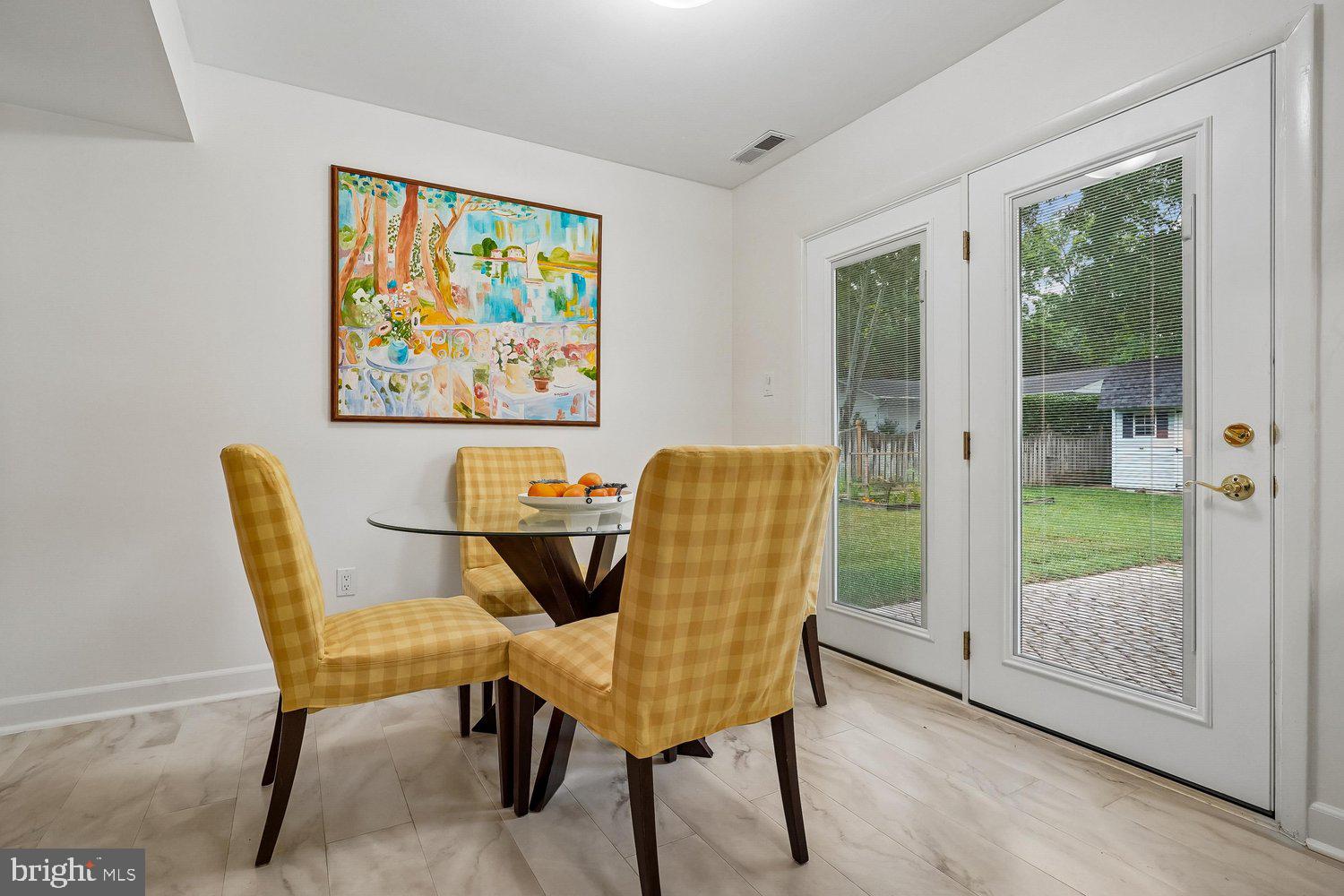 7223 WICKFORD DRIVE