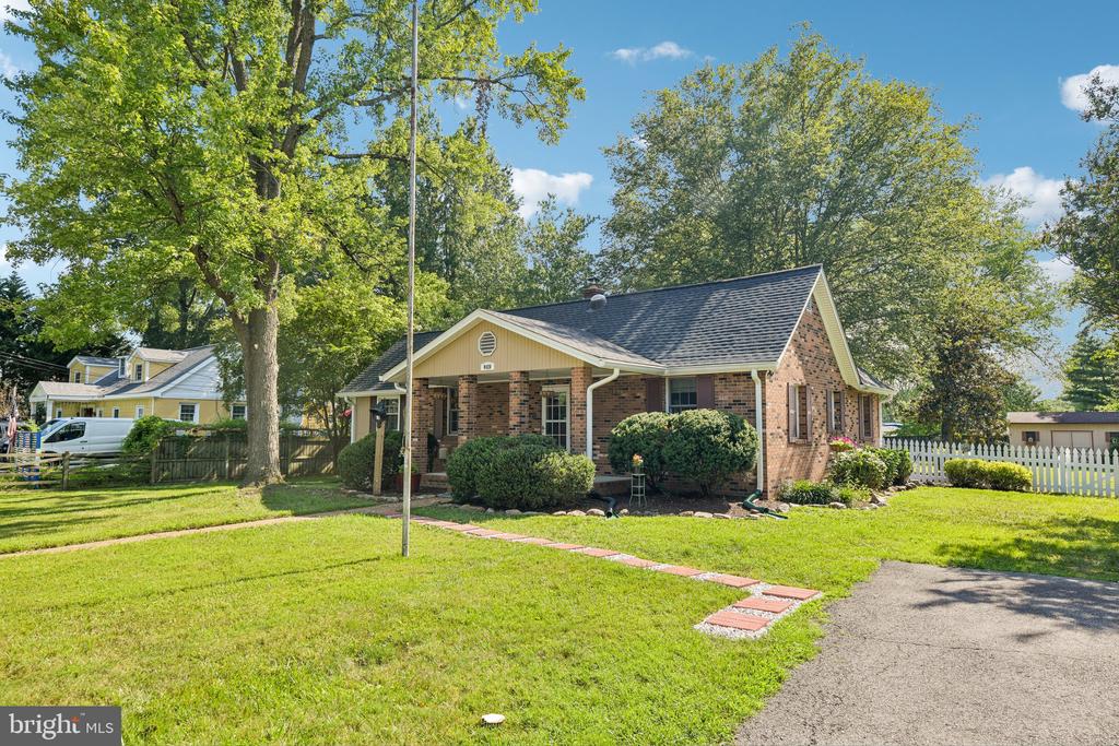 8420 LEAF ROAD