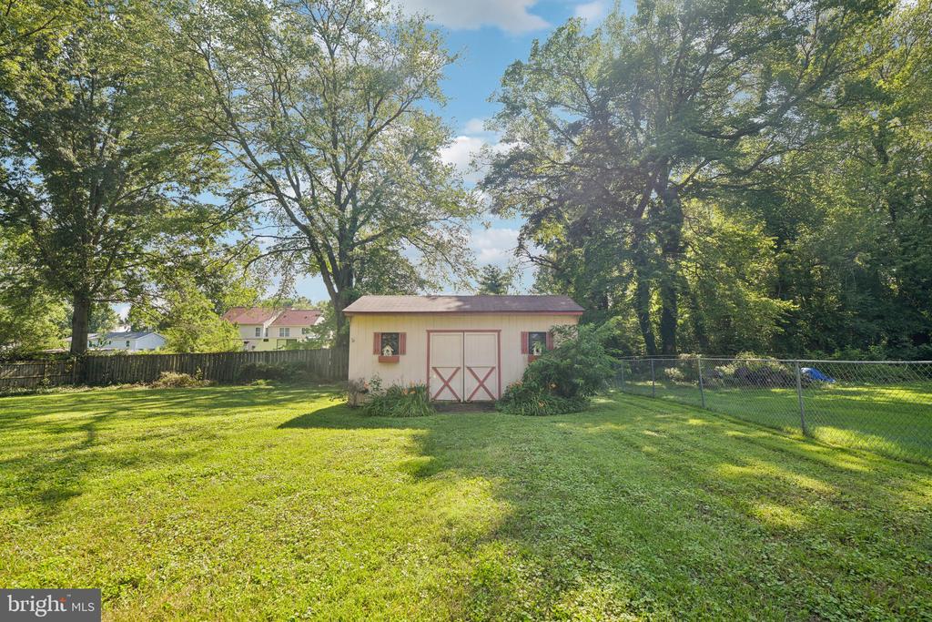 8420 LEAF ROAD