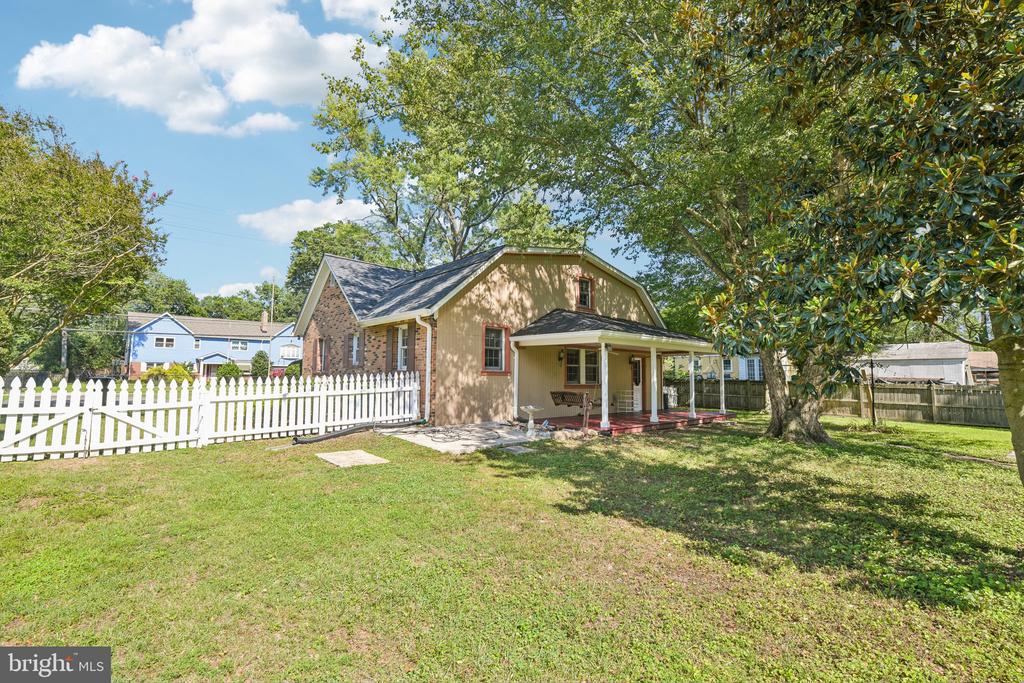 8420 LEAF ROAD