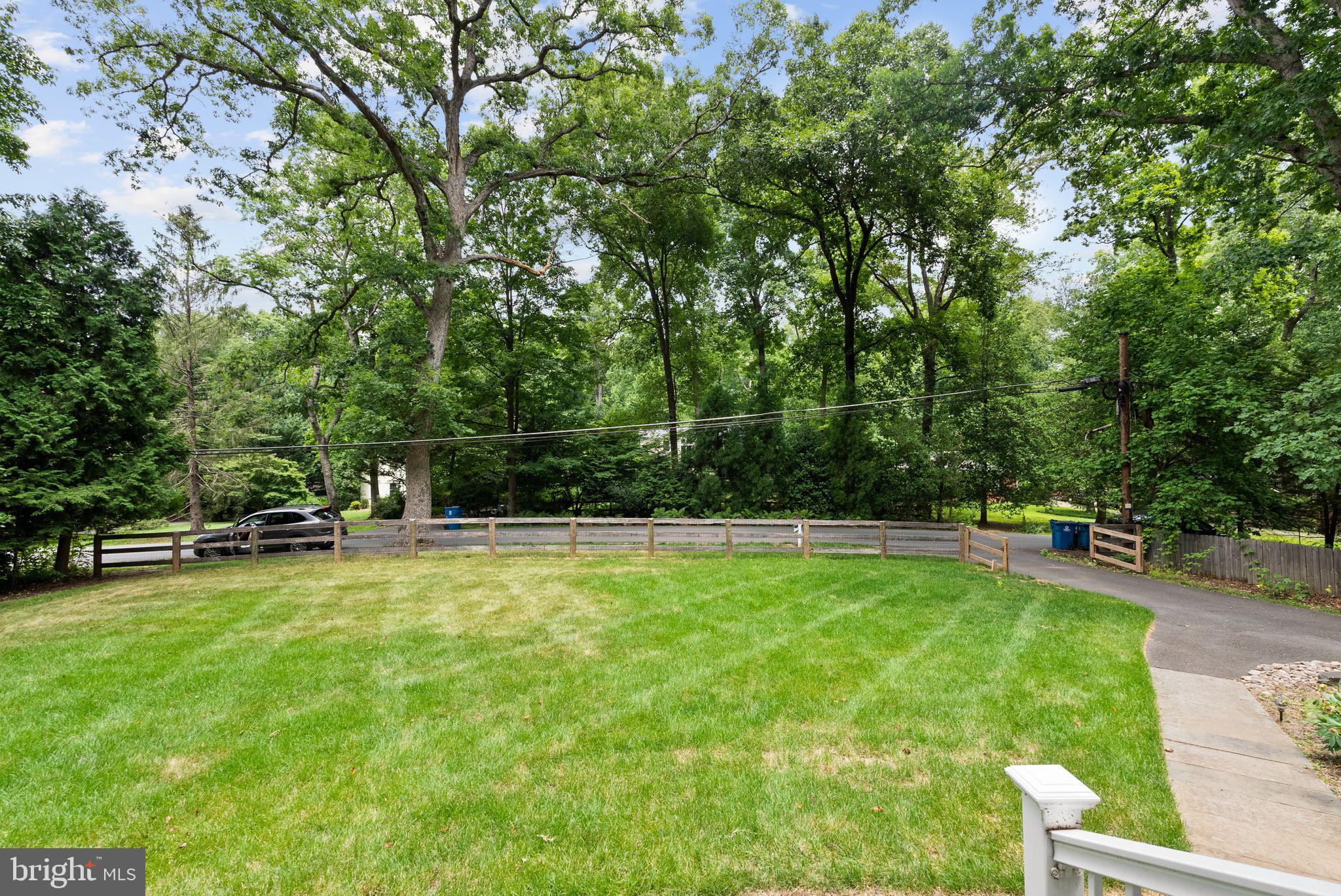 9221 WEANT DRIVE
