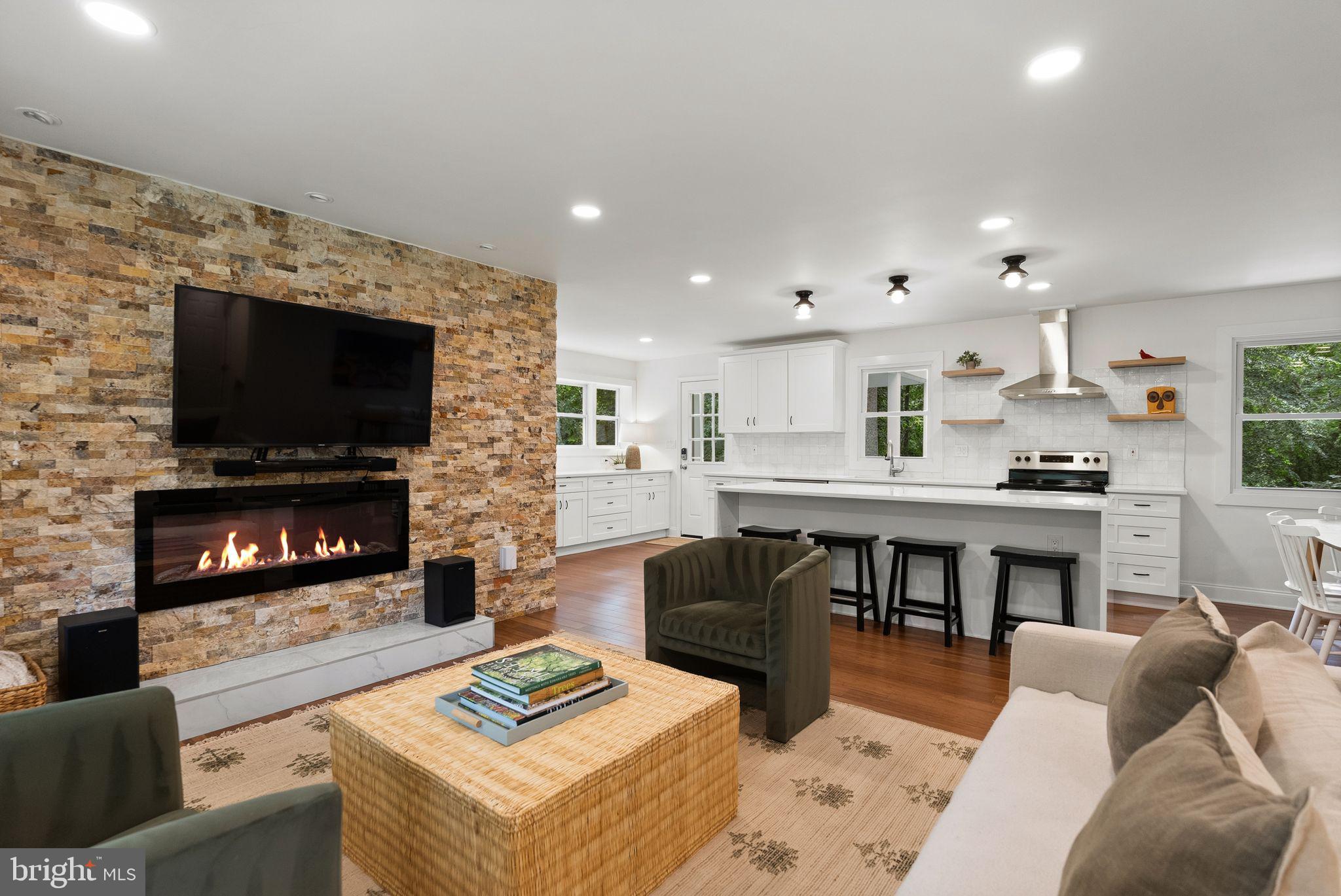 9221 WEANT DRIVE
