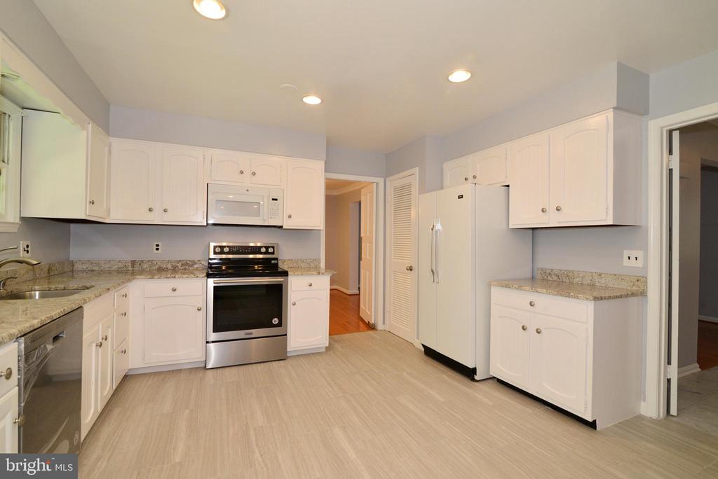 1317 FORESTWOOD DRIVE