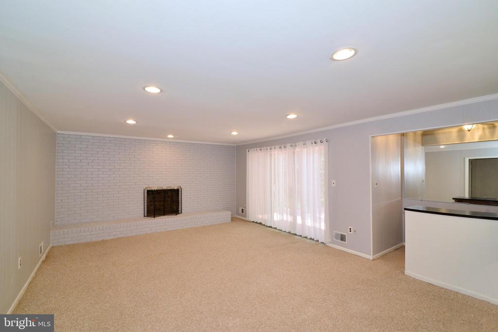 1317 FORESTWOOD DRIVE