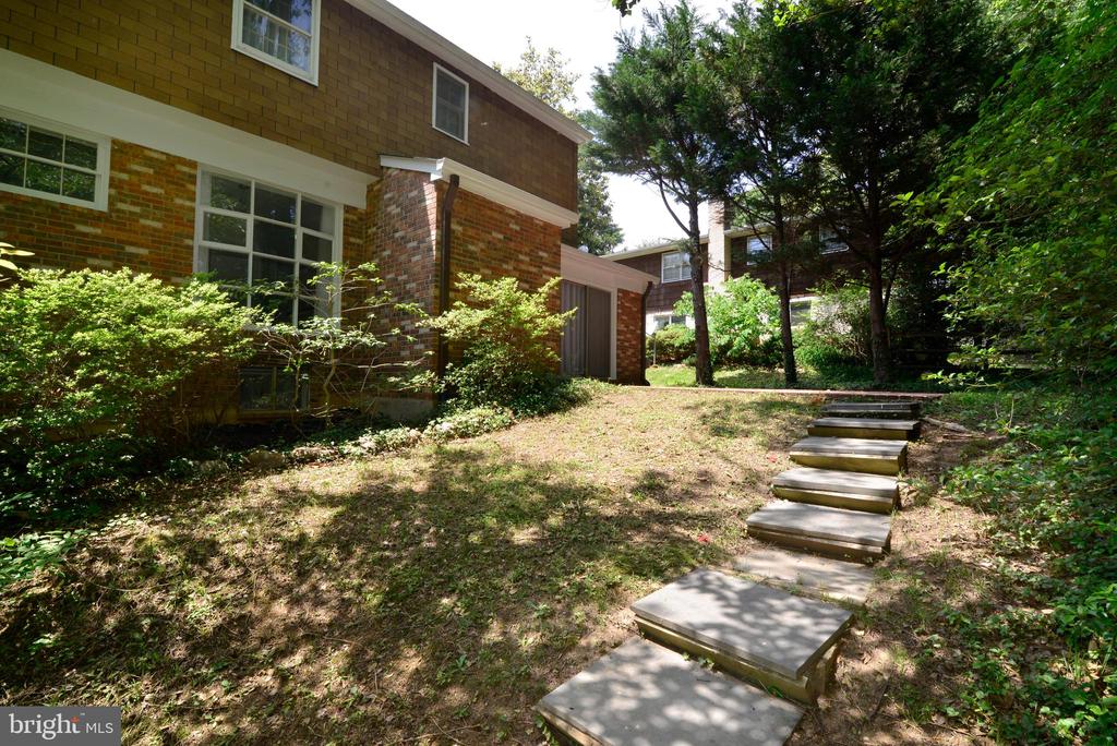 1317 FORESTWOOD DRIVE