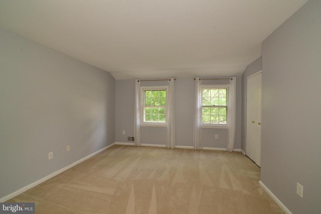 1317 FORESTWOOD DRIVE