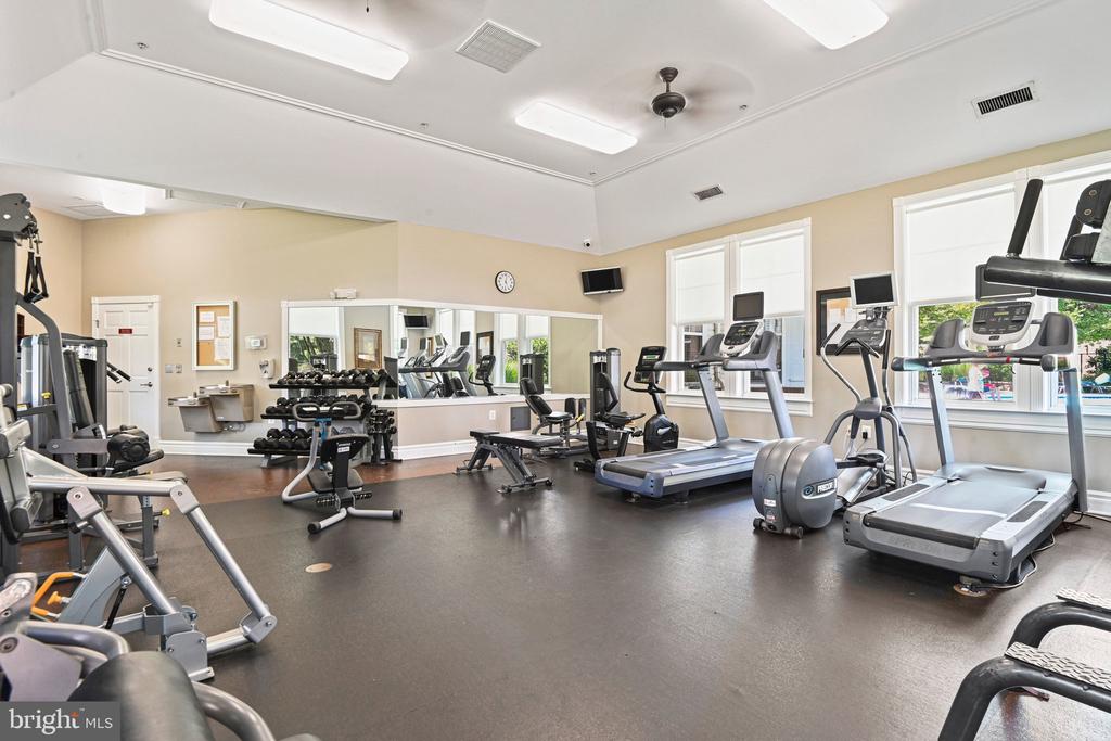 3830 LIGHTFOOT STREET 425