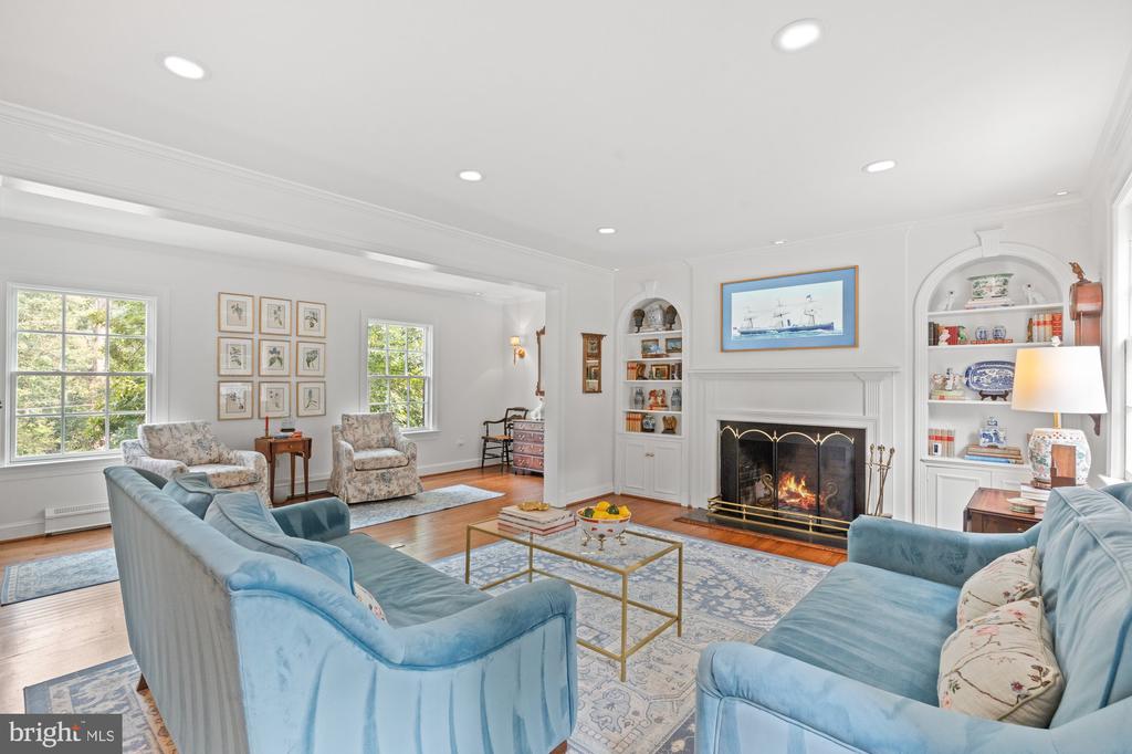 6029 GROVE DRIVE