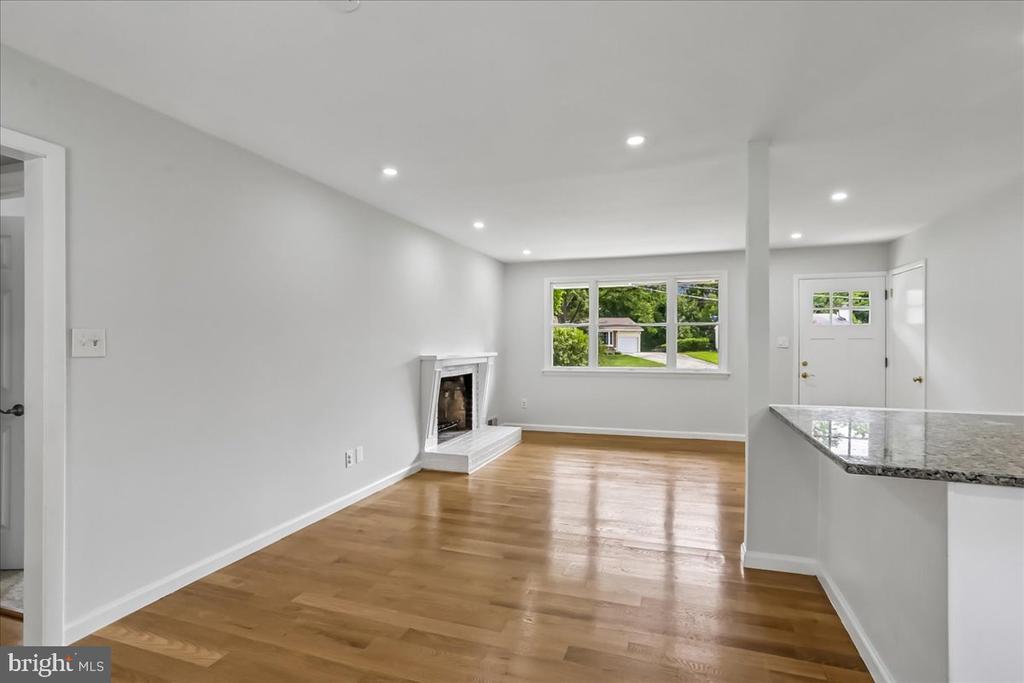 5002 EASTCHESTER CIRCLE