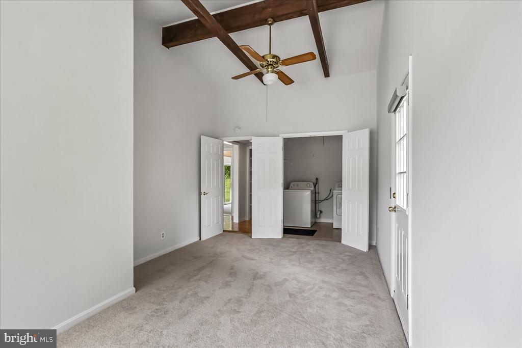 5002 EASTCHESTER CIRCLE