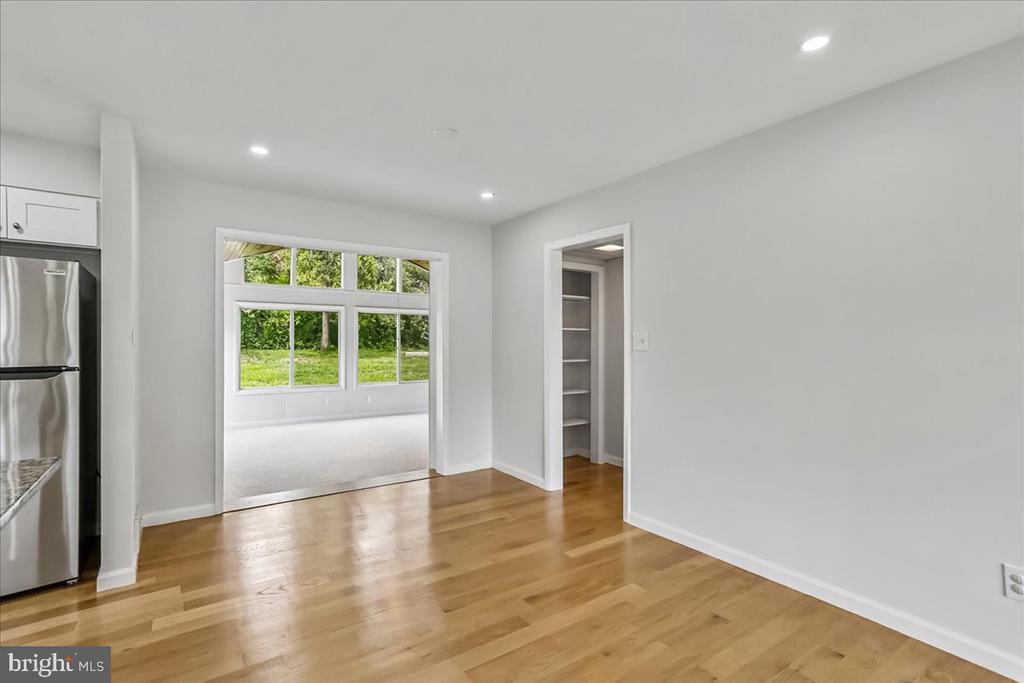 5002 EASTCHESTER CIRCLE