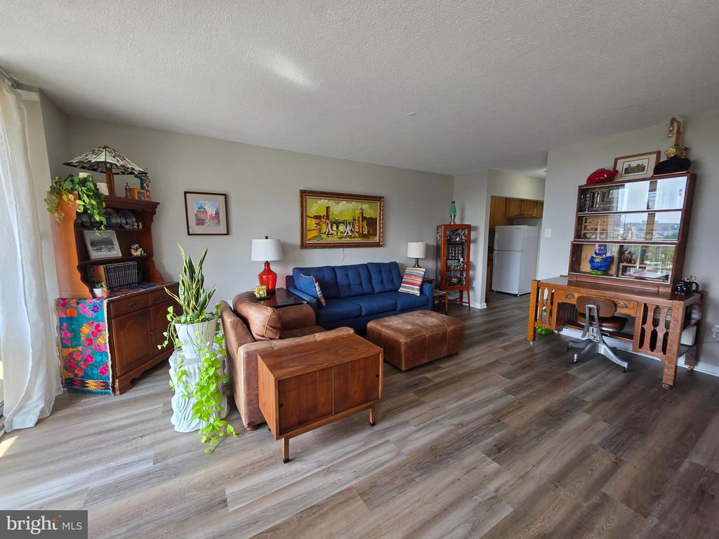 2059 HUNTINGTON AVENUE Unit: 1408