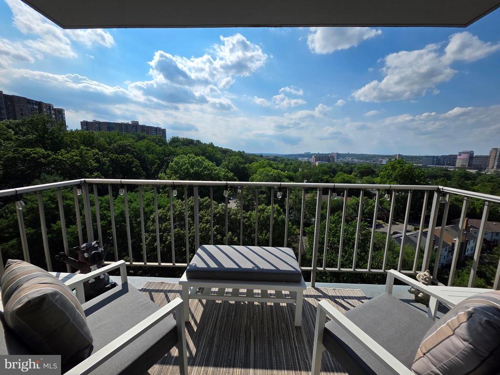 2059 HUNTINGTON AVENUE Unit: 1408