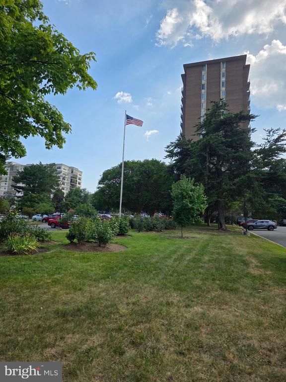 2059 HUNTINGTON AVENUE Unit: 1408