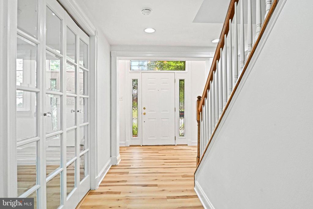 1603 SIMMONS DRIVE