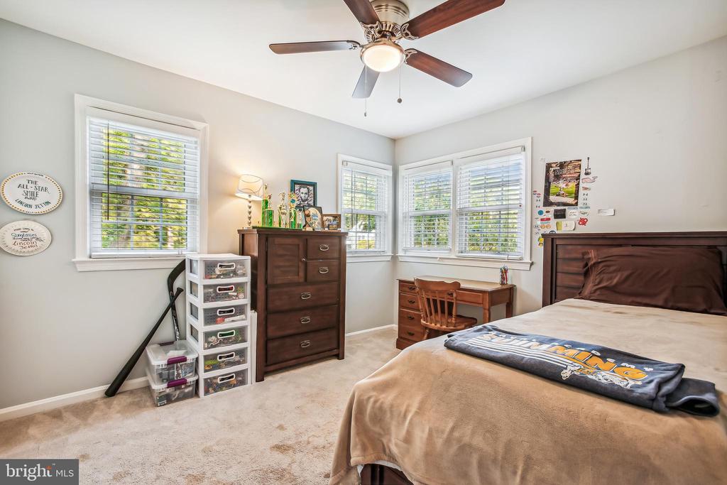 1913 PAUL SPRING PARKWAY