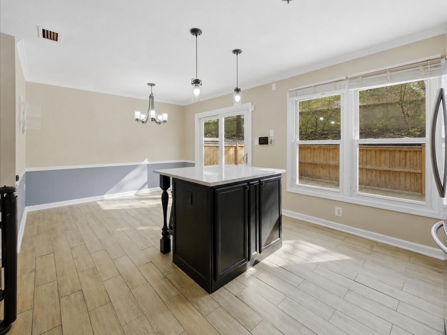 14187 ROYAL OAK LANE