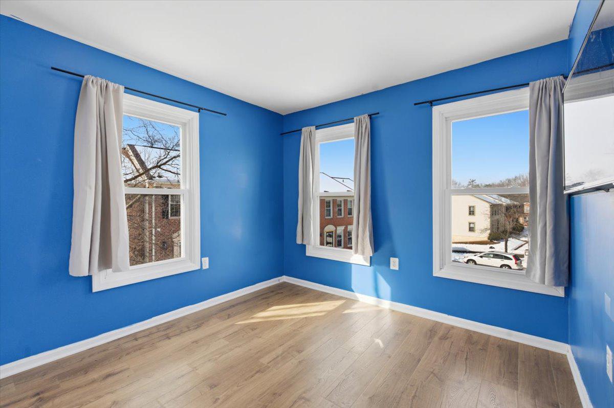 14187 ROYAL OAK LANE
