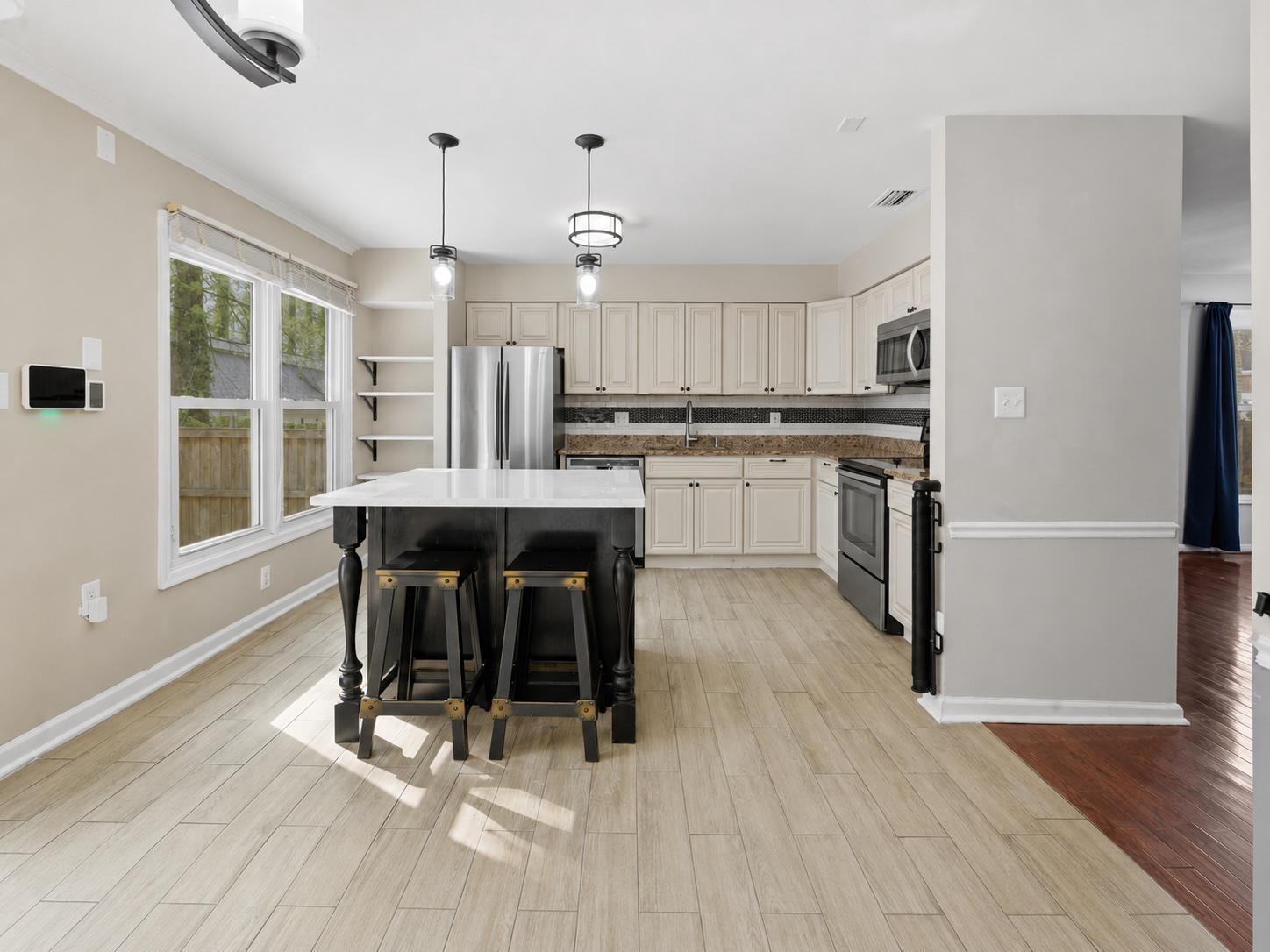 14187 ROYAL OAK LANE