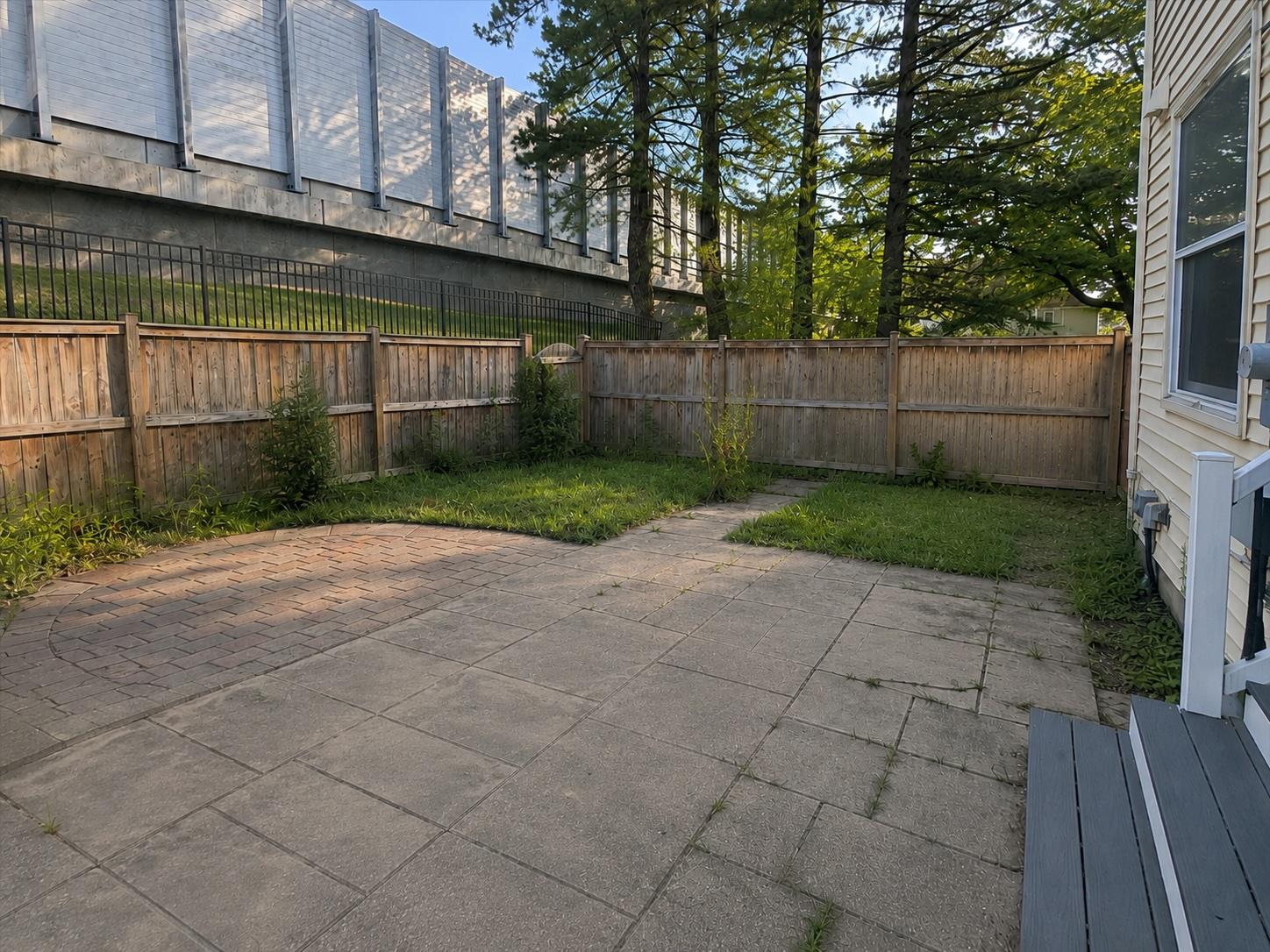 14187 ROYAL OAK LANE