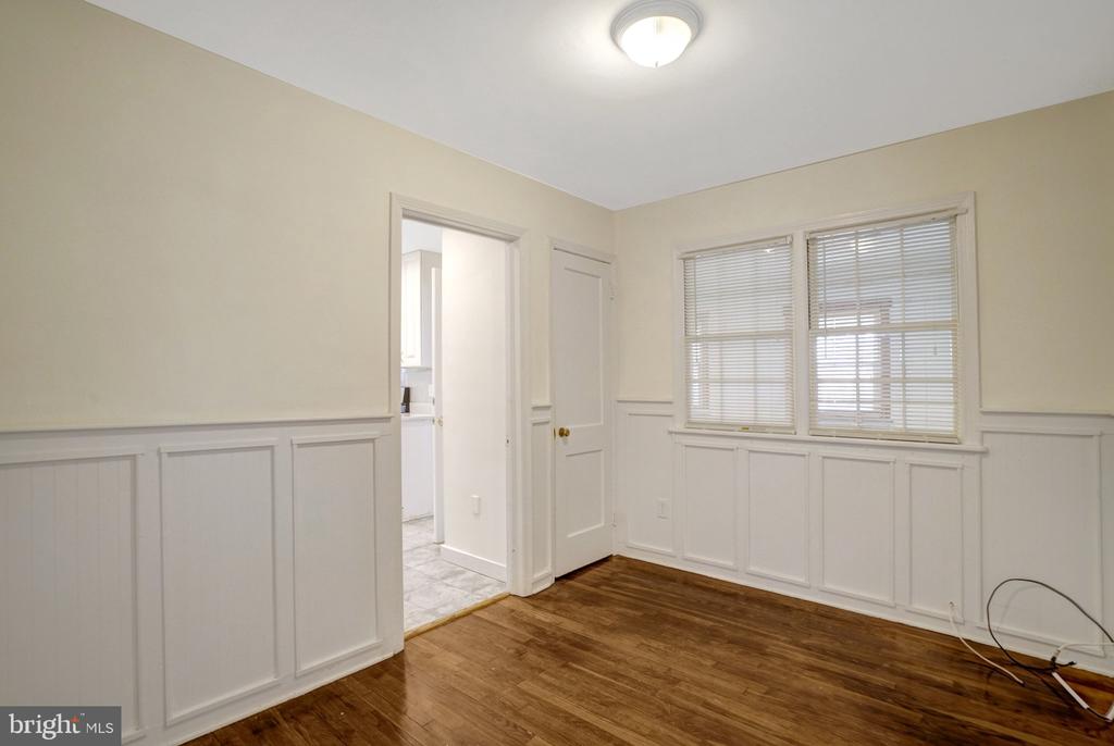 8015 NEW MARKET ROAD