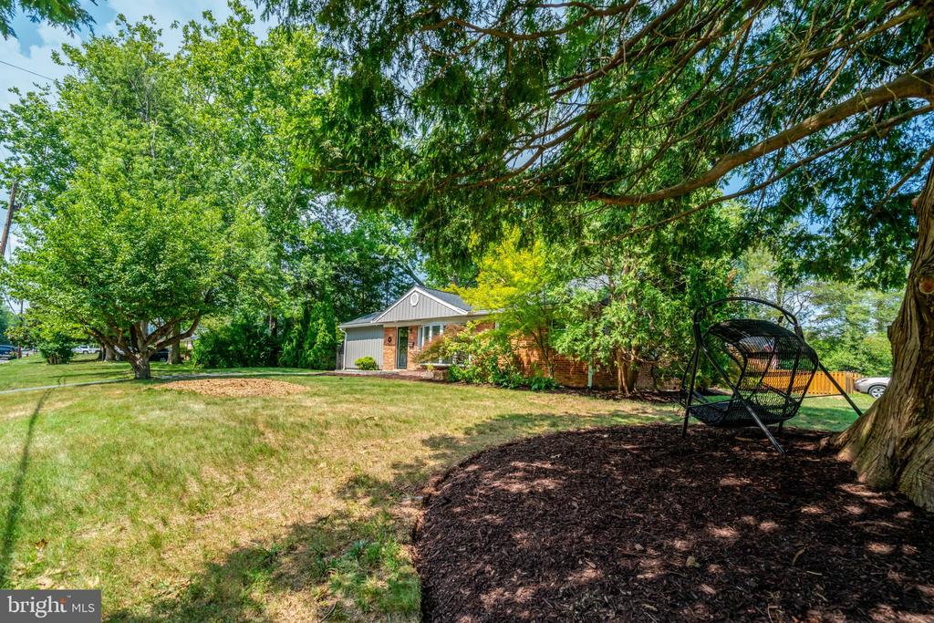 8015 NEW MARKET ROAD