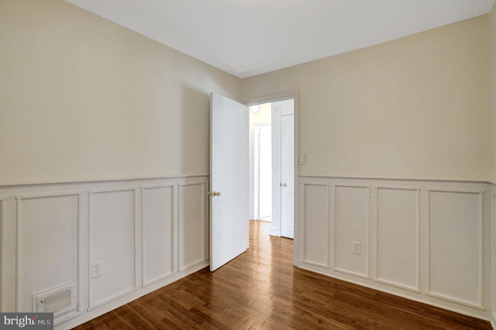 8015 NEW MARKET ROAD