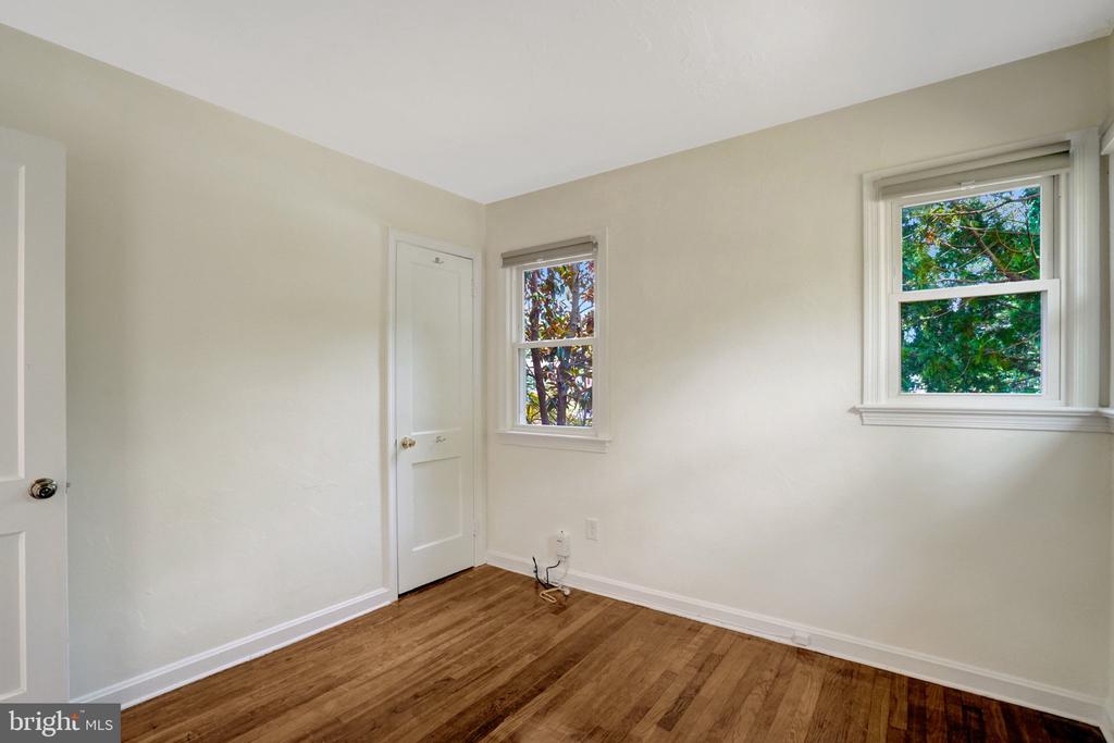 8015 NEW MARKET ROAD