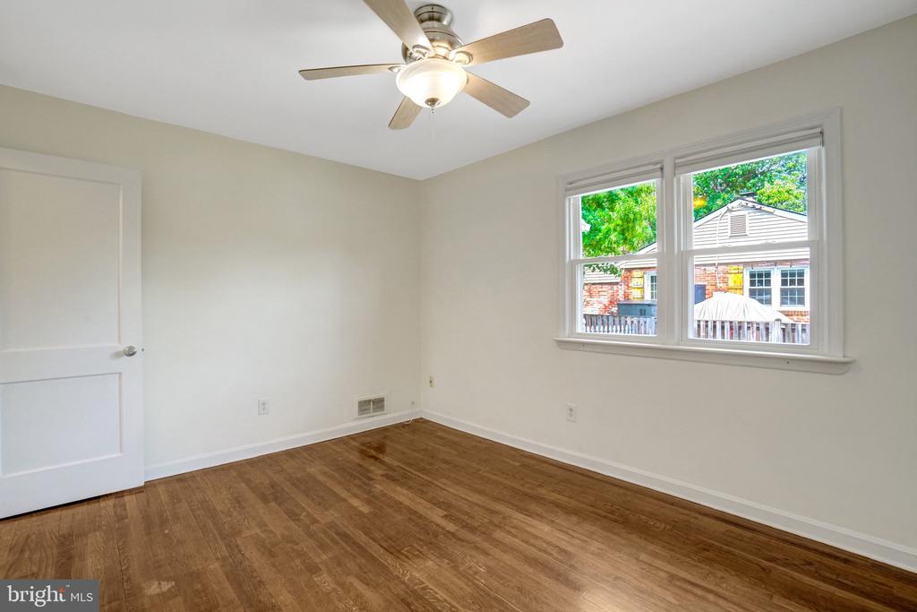8015 NEW MARKET ROAD