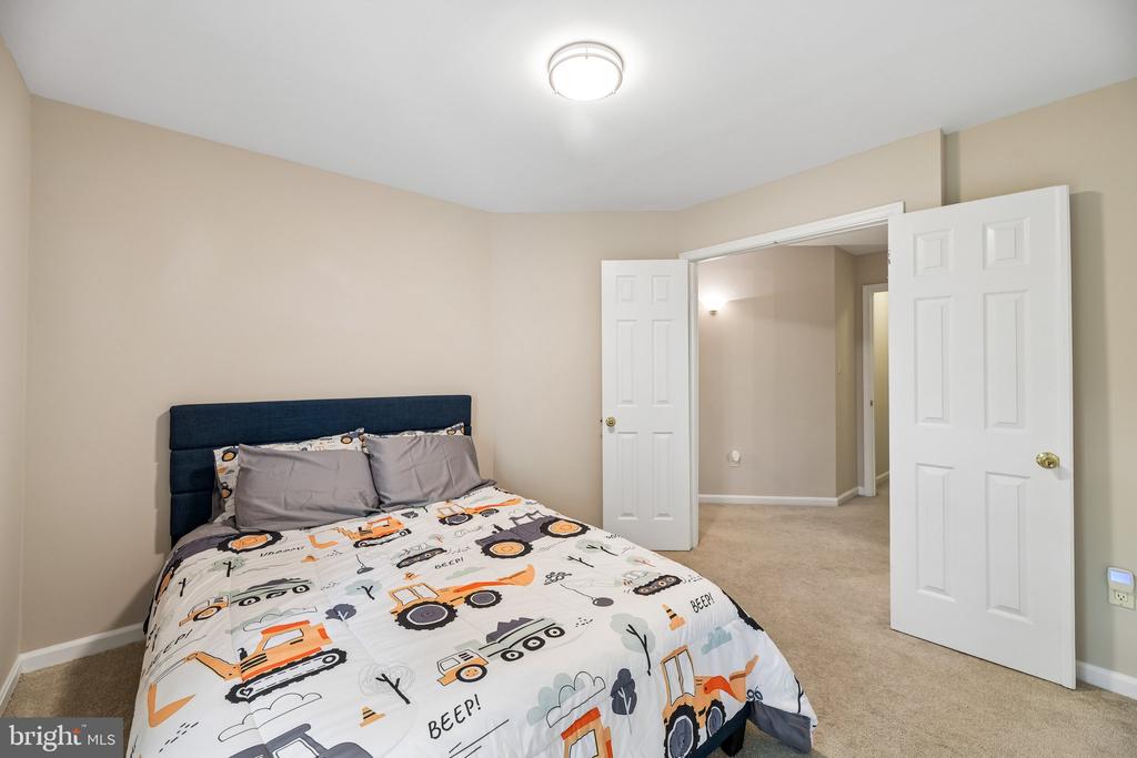 5943 NORHAM DRIVE