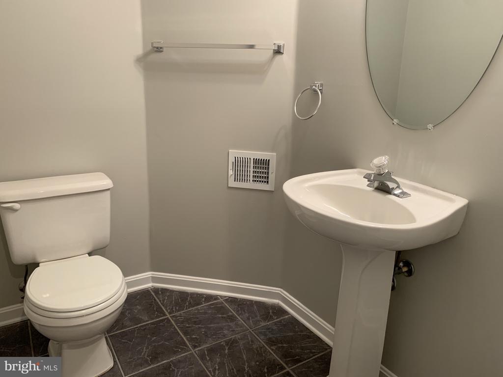 3384 GOVERNORS CREST COURT