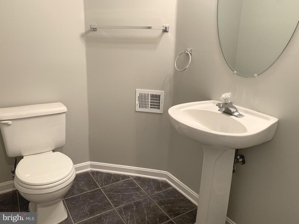 3384 GOVERNORS CREST COURT
