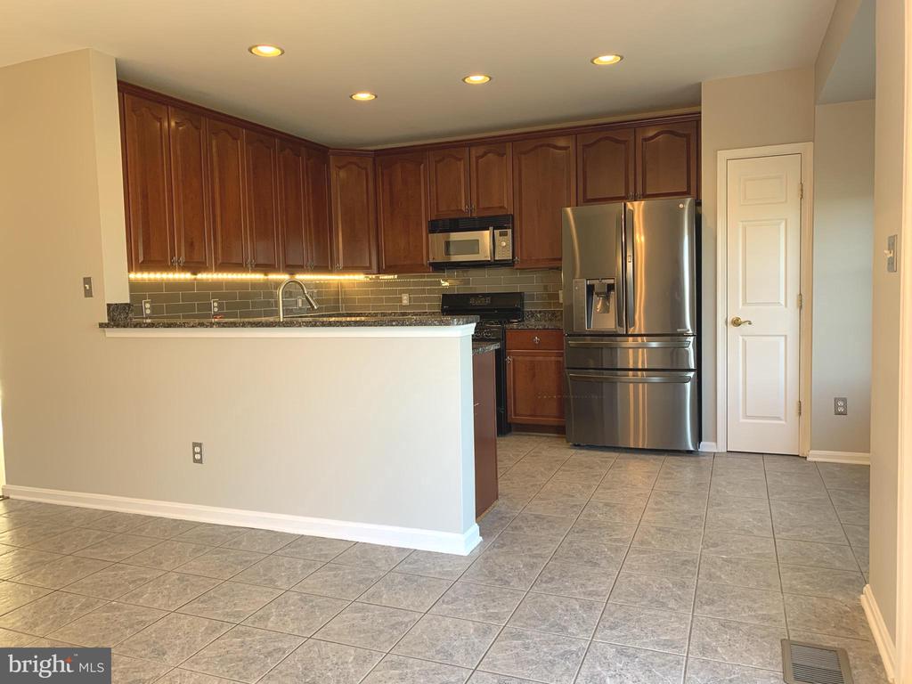 3384 GOVERNORS CREST COURT