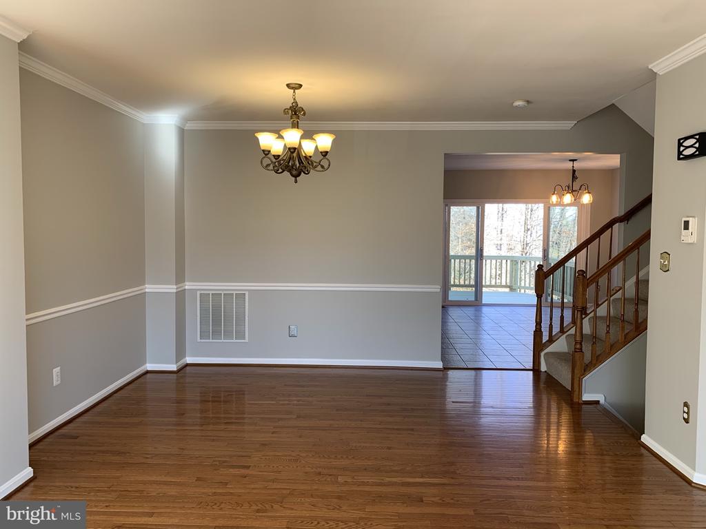 3384 GOVERNORS CREST COURT