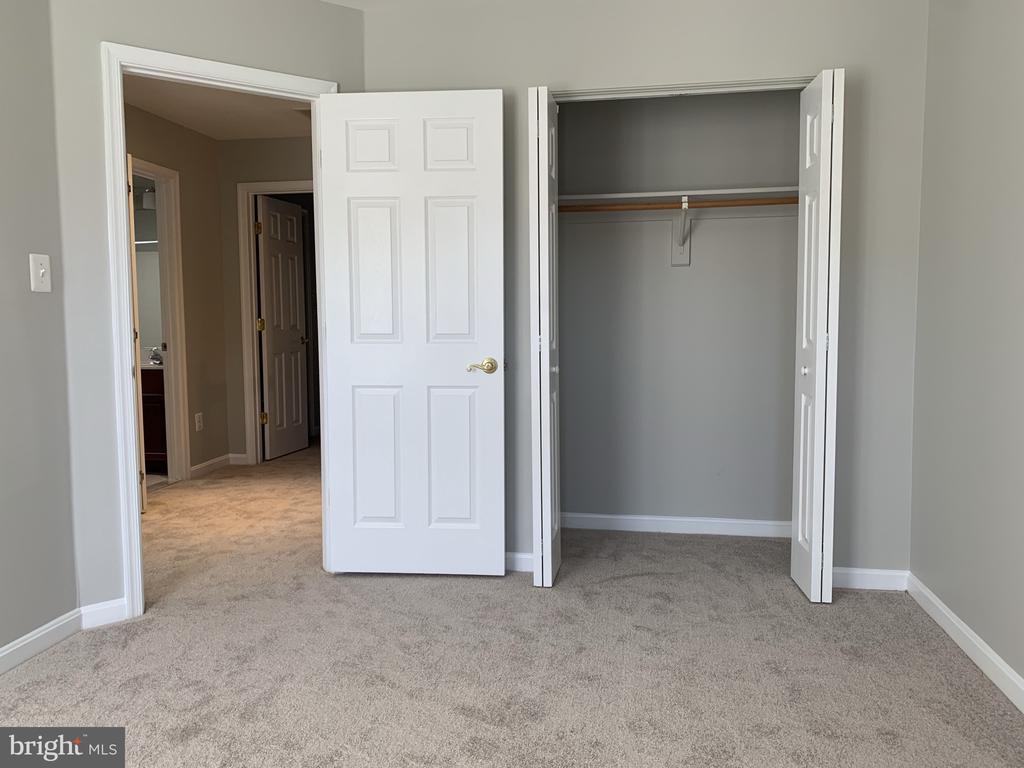 3384 GOVERNORS CREST COURT
