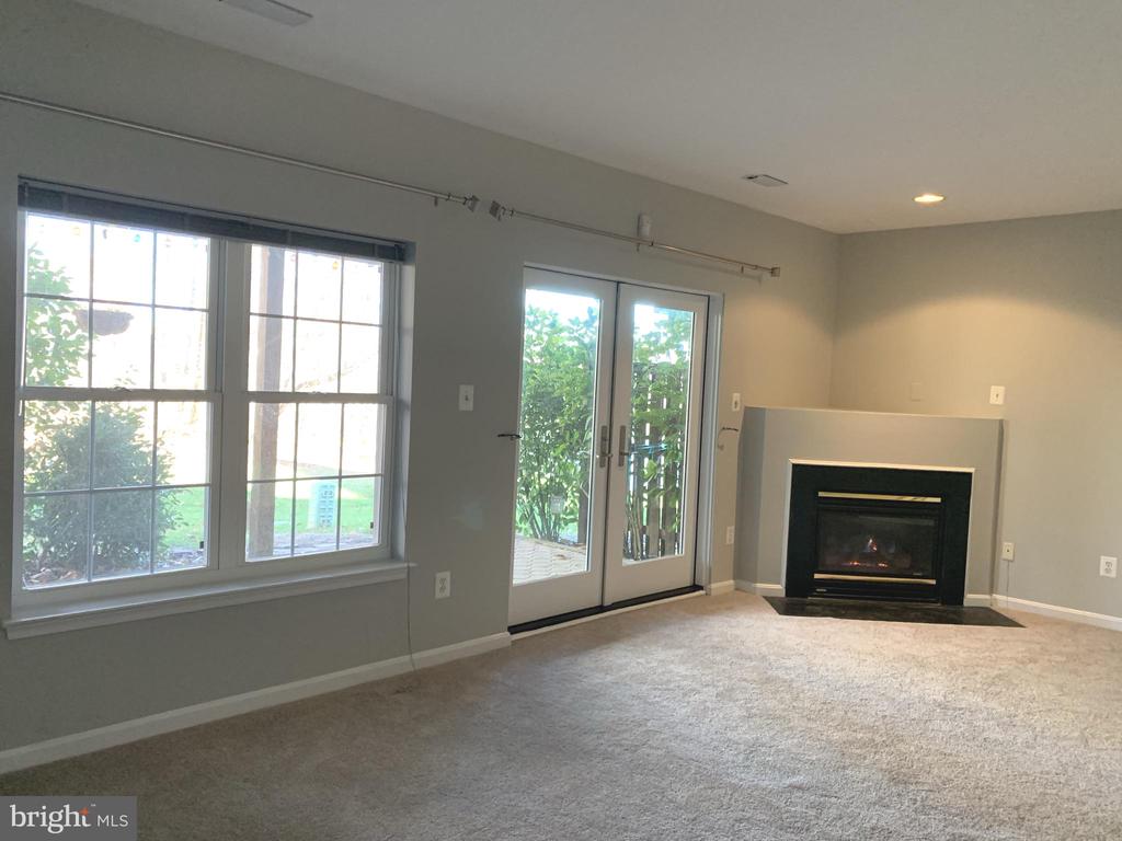 3384 GOVERNORS CREST COURT