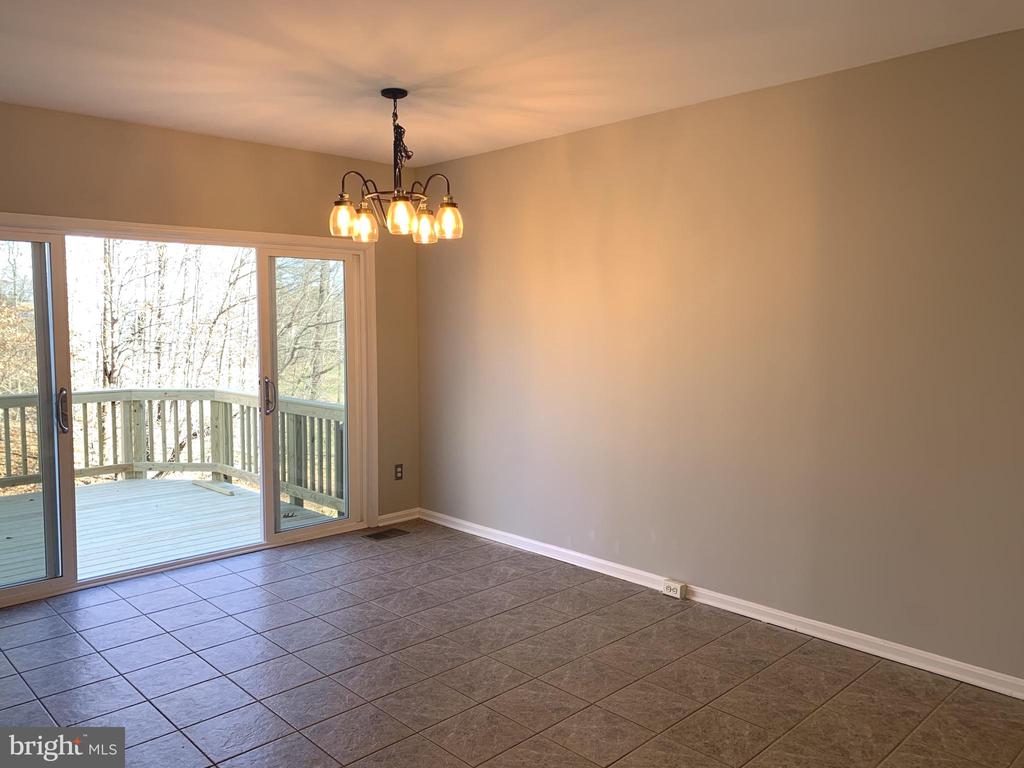 3384 GOVERNORS CREST COURT