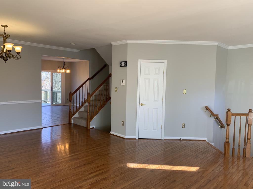 3384 GOVERNORS CREST COURT