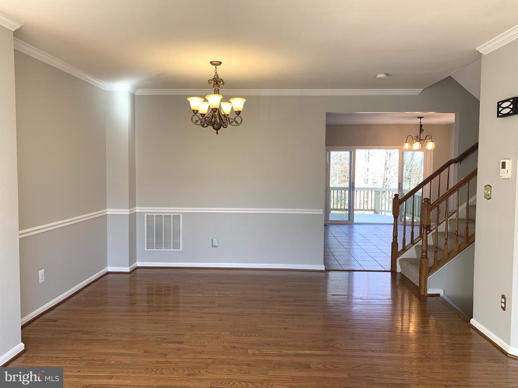 3384 GOVERNORS CREST COURT