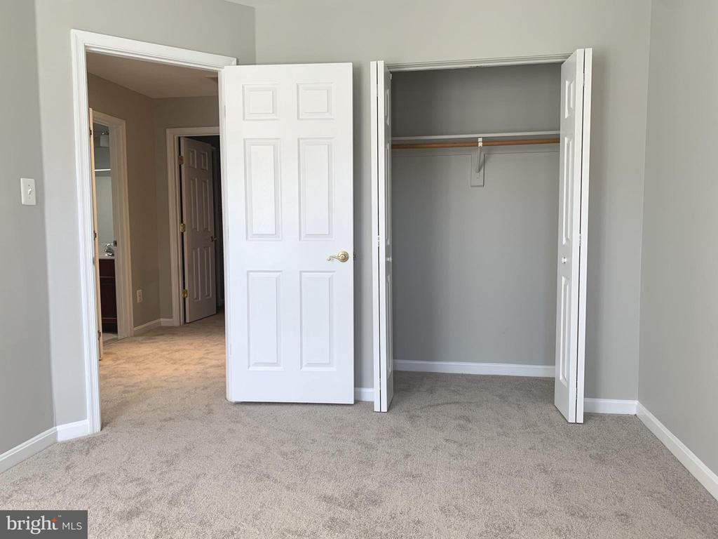 3384 GOVERNORS CREST COURT