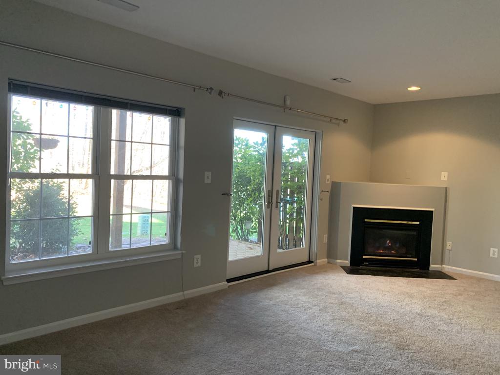 3384 GOVERNORS CREST COURT