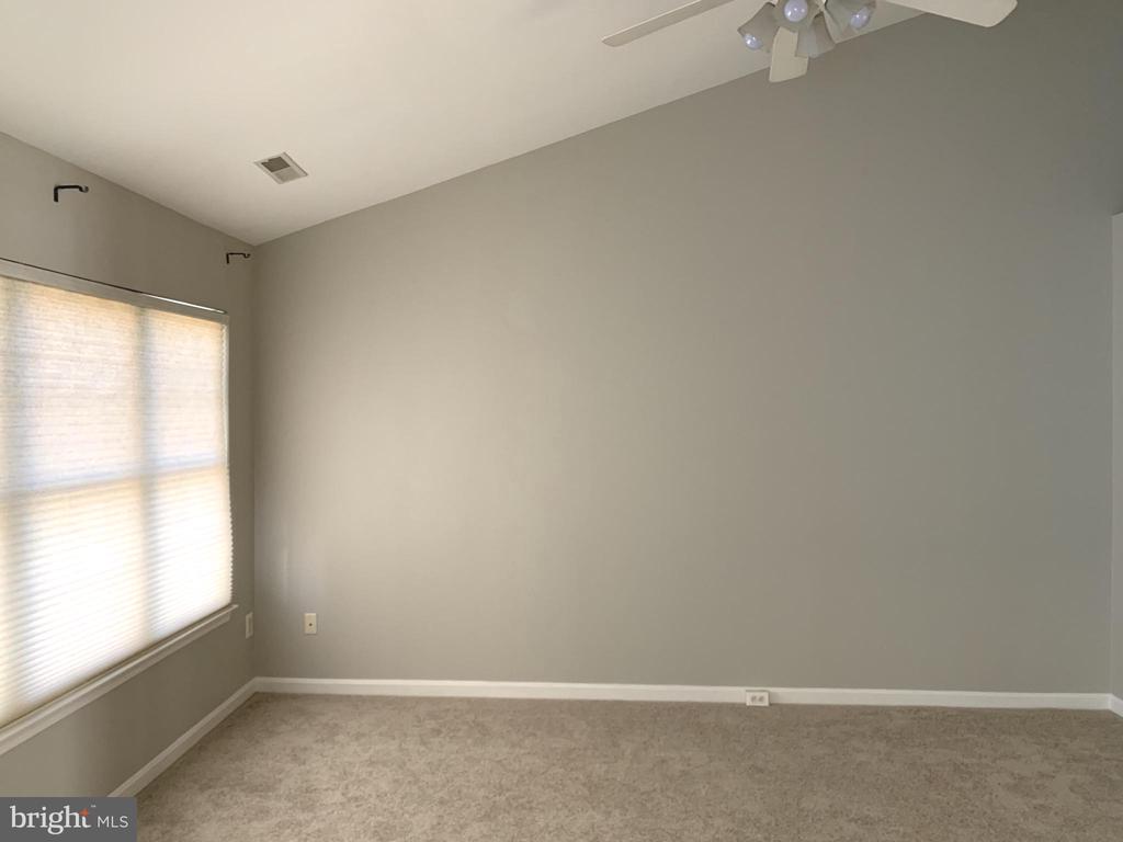 3384 GOVERNORS CREST COURT
