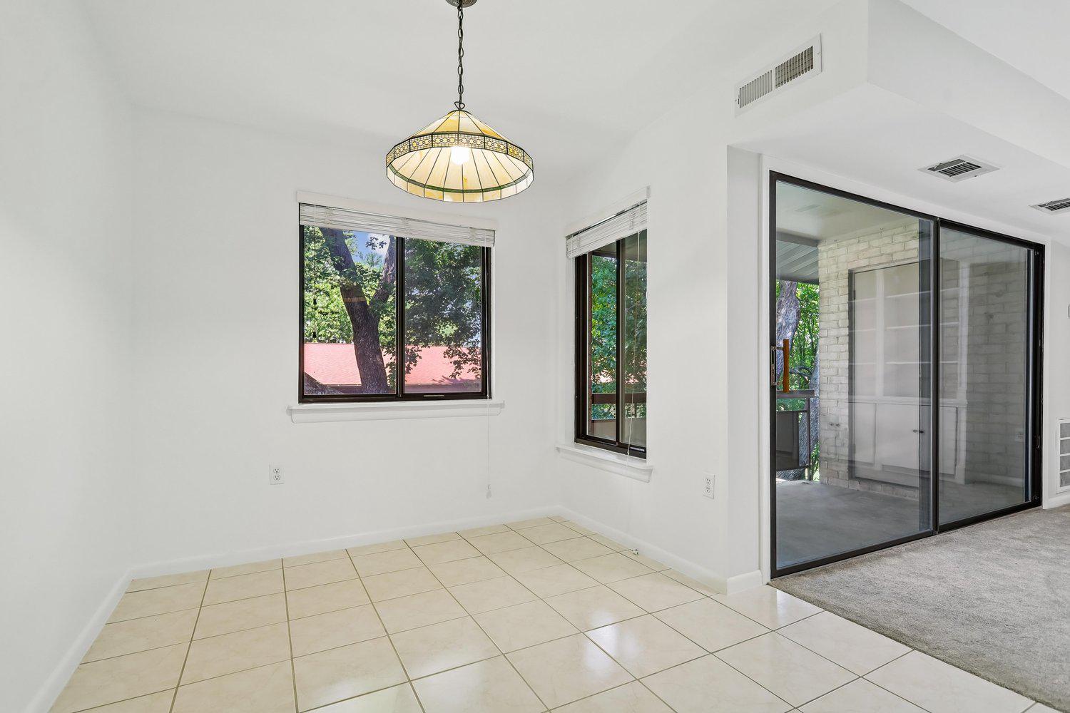 2854 DOVER LANE Unit: 303