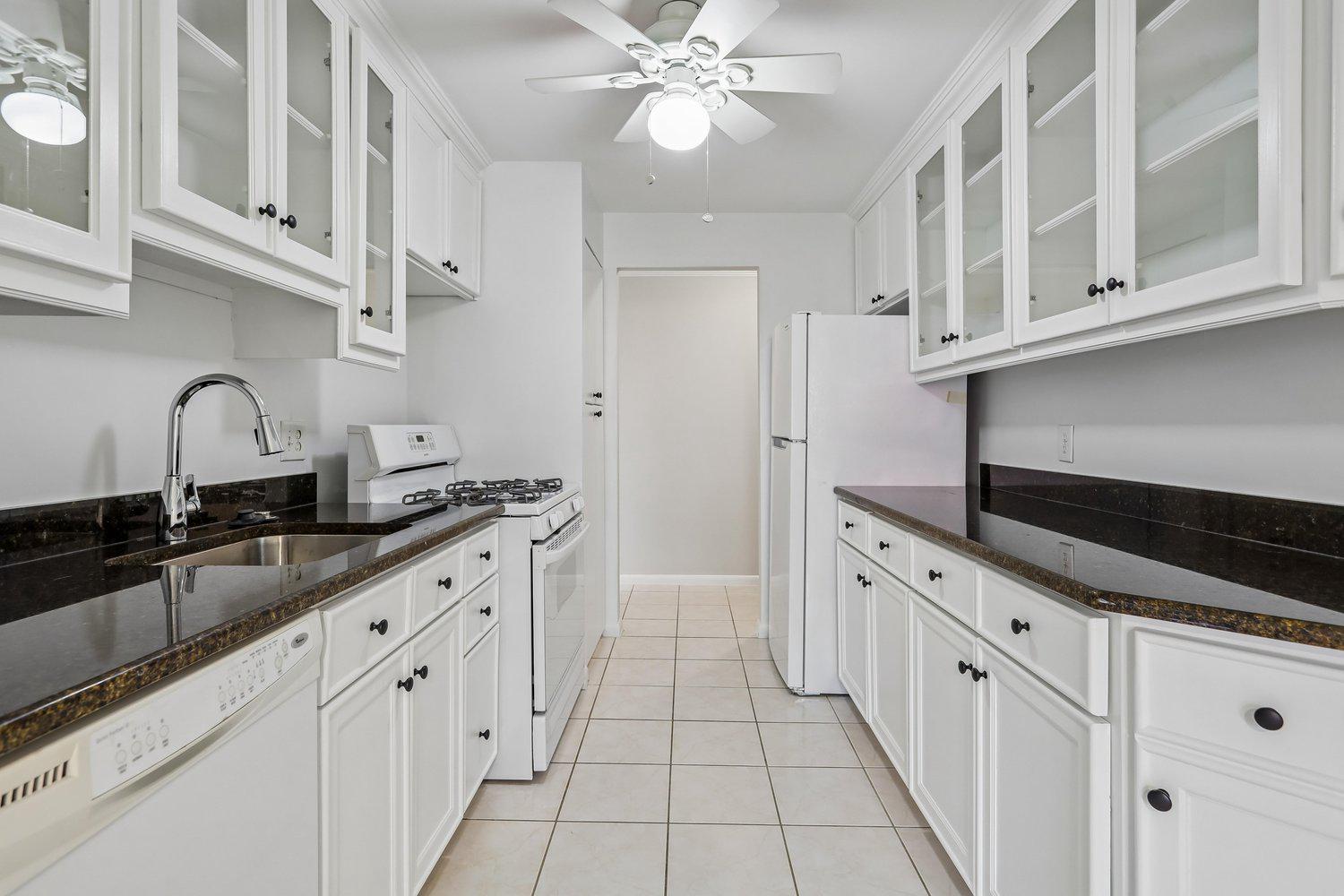 2854 DOVER LANE Unit: 303