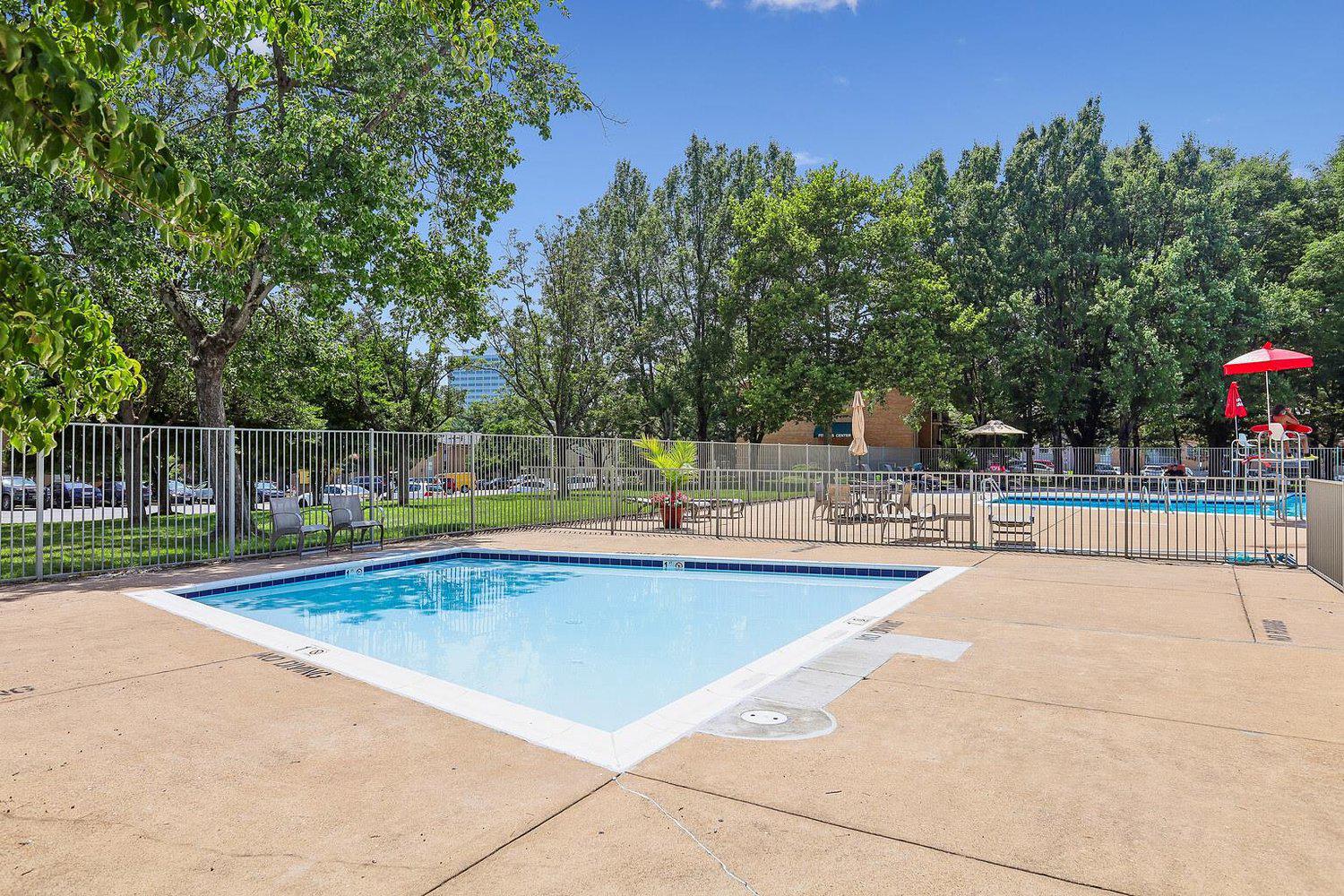 2854 DOVER LANE Unit: 303
