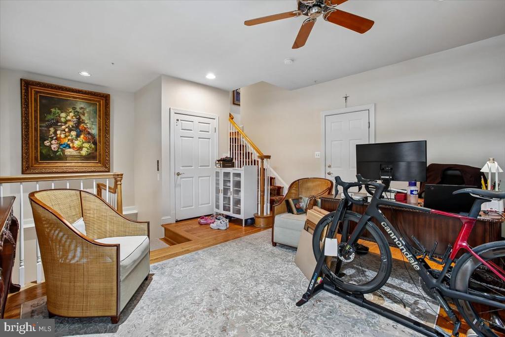 1309 MCLEAN CREST COURT