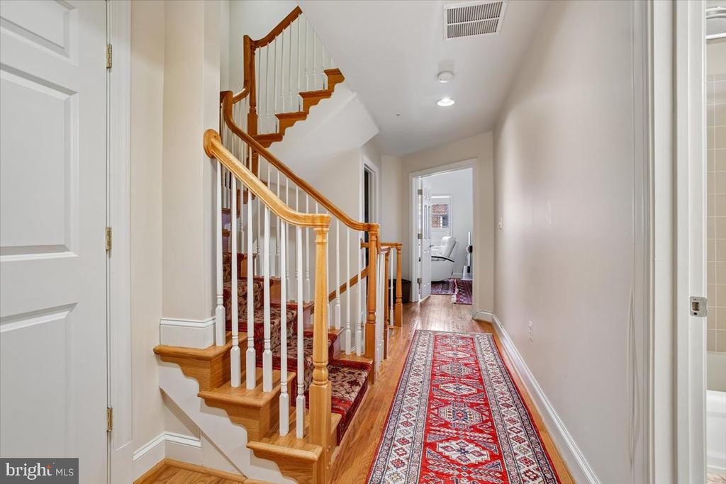 1309 MCLEAN CREST COURT