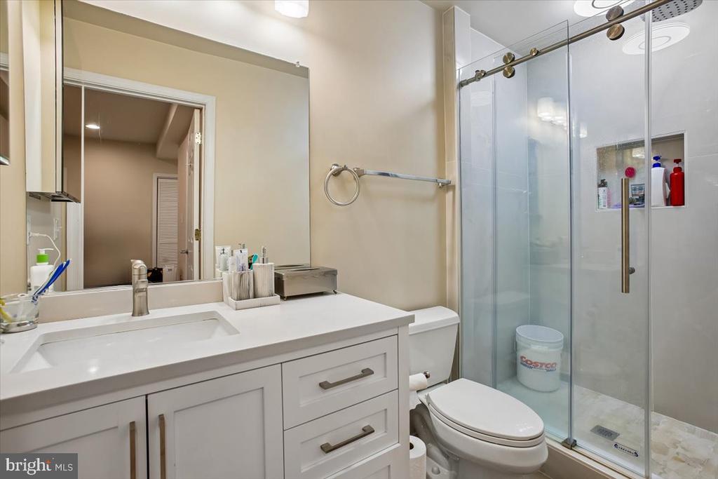 1309 MCLEAN CREST COURT